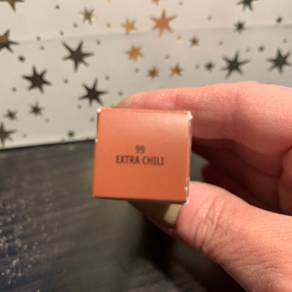 MAC Locked Kiss 24hr Lipstick #99 Extra Chili - Picture 2 of 4